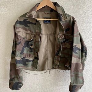NWOT Abercrombie & Fitch Cropped Jacket